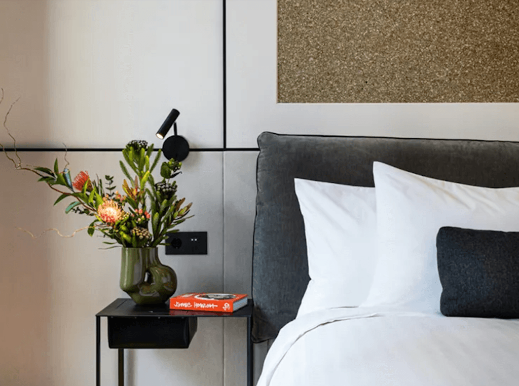 Room & Interior